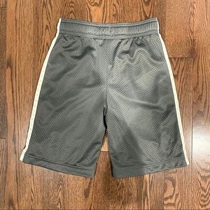 GAP Bottoms - 🚫SOLD🚫 {Gap} Athletic Mesh Shorts, L (10) GAP Bottoms - 🚫SOLD🚫 {Gap} Athletic Mesh Shorts, L (10)